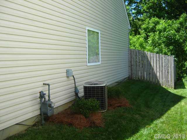 1025 Reigate Road Charlotte, NC 28262 - Photo 12 of 12 Gallery Image 12
