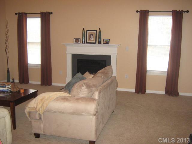 1025 Reigate Road Charlotte, NC 28262 - Photo 8 of 12 Gallery Image 8