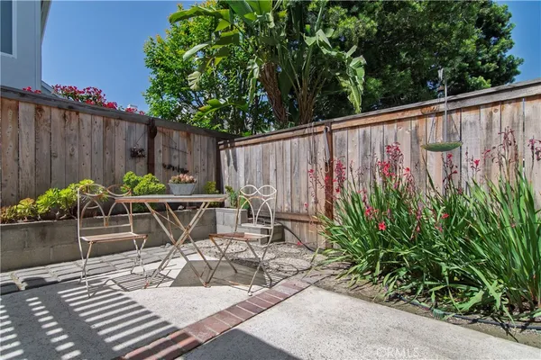 $1,015,000 | 21065 Carob Lane, Mission Viejo, CA 92691