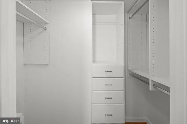 a view of walk in closet