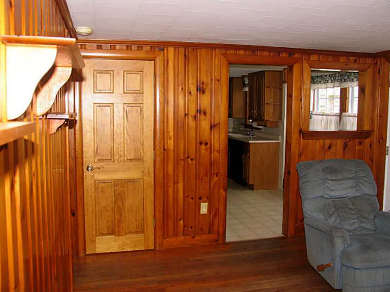 144 Winterberry Road Narragansett, RI 02874 - Photo 8 of 21 Living Room.