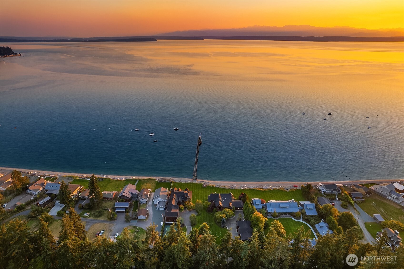 5844 Mutiny Bay Road Freeland, WA 98249 - Photo 39 of 40 a view of an ocean