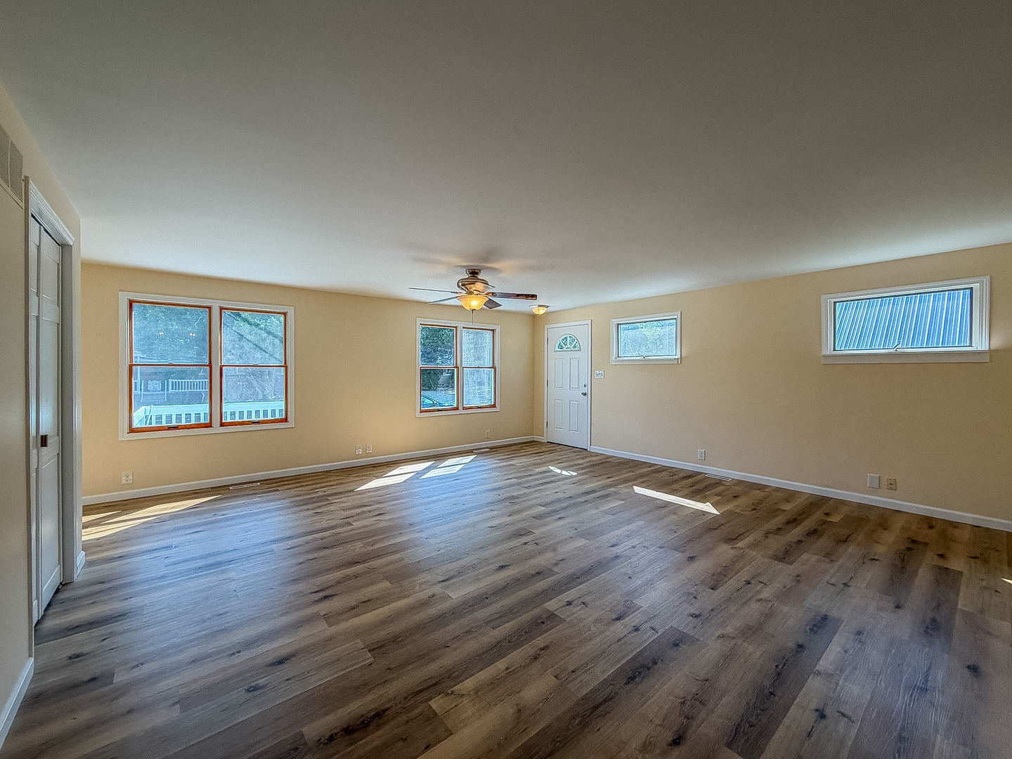 1211 West Springfield Avenue Champaign, IL 61821 - Photo 8 of 43 Gallery Image 8