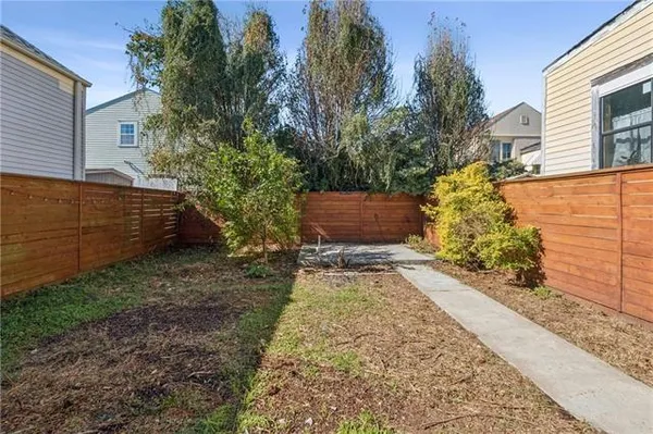 $2,400 | 2418 General Taylor, New Orleans, LA 70115