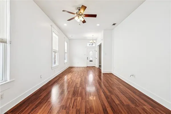 $2,400 | 2418 General Taylor, New Orleans, LA 70115