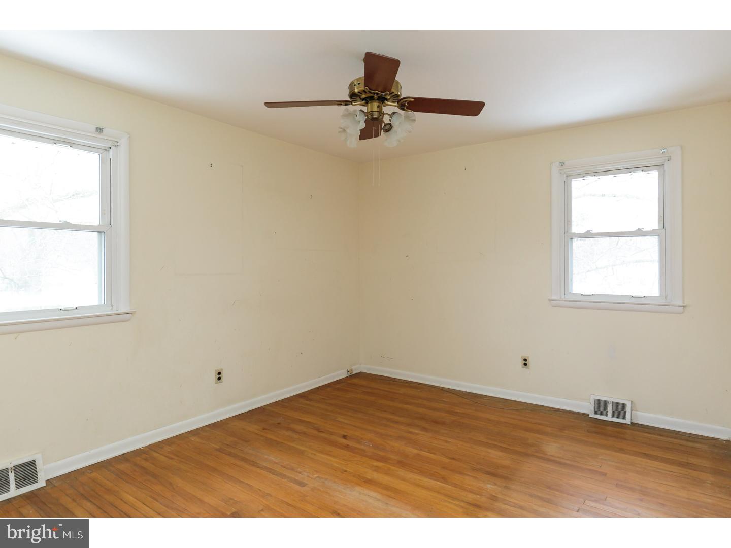 401 Preston Road Cherry Hill, NJ 08034 - Photo 13 of 19