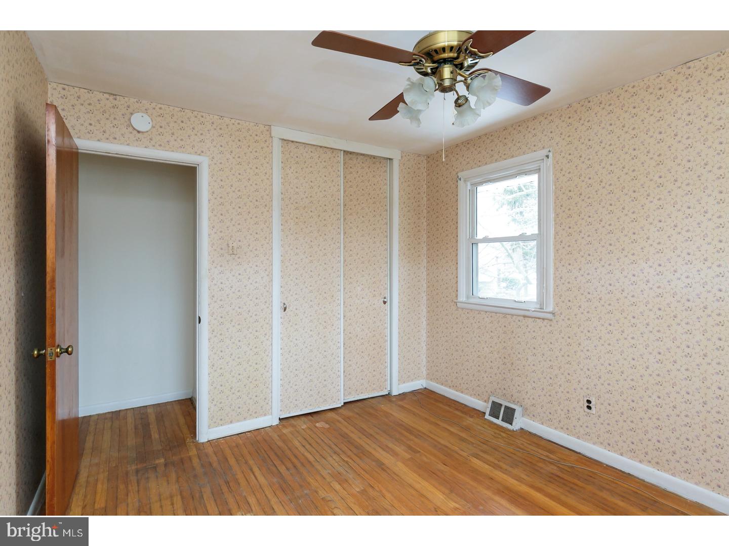 401 Preston Road Cherry Hill, NJ 08034 - Photo 16 of 19