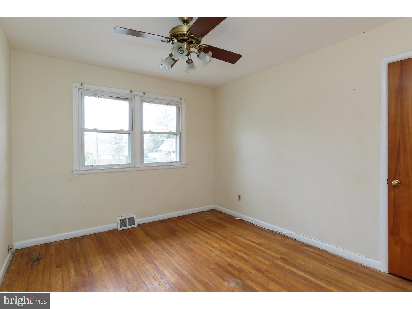 401 Preston Road Cherry Hill, NJ 08034 - Photo 17 of 19