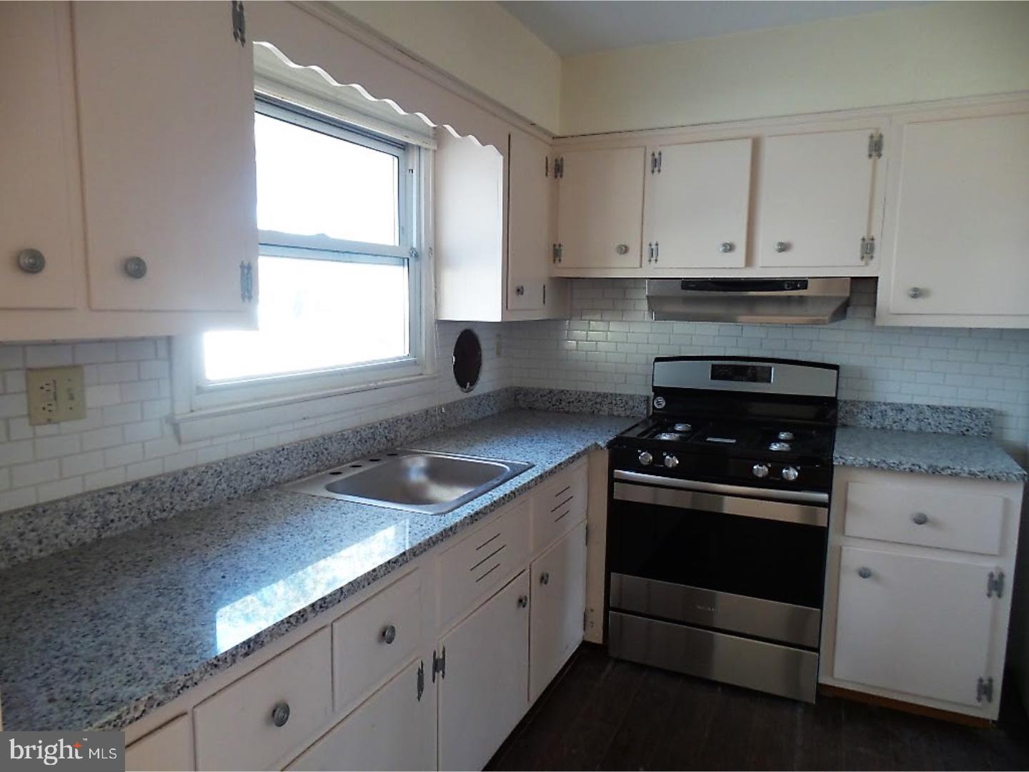 401 Preston Road Cherry Hill, NJ 08034 - Photo 3 of 19