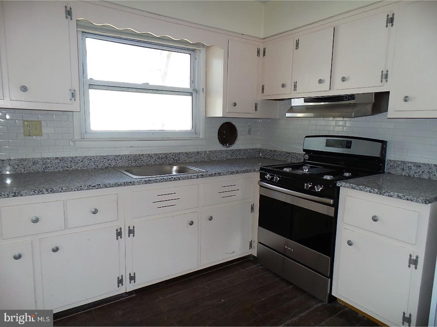 401 Preston Road Cherry Hill, NJ 08034 - Photo 4 of 19
