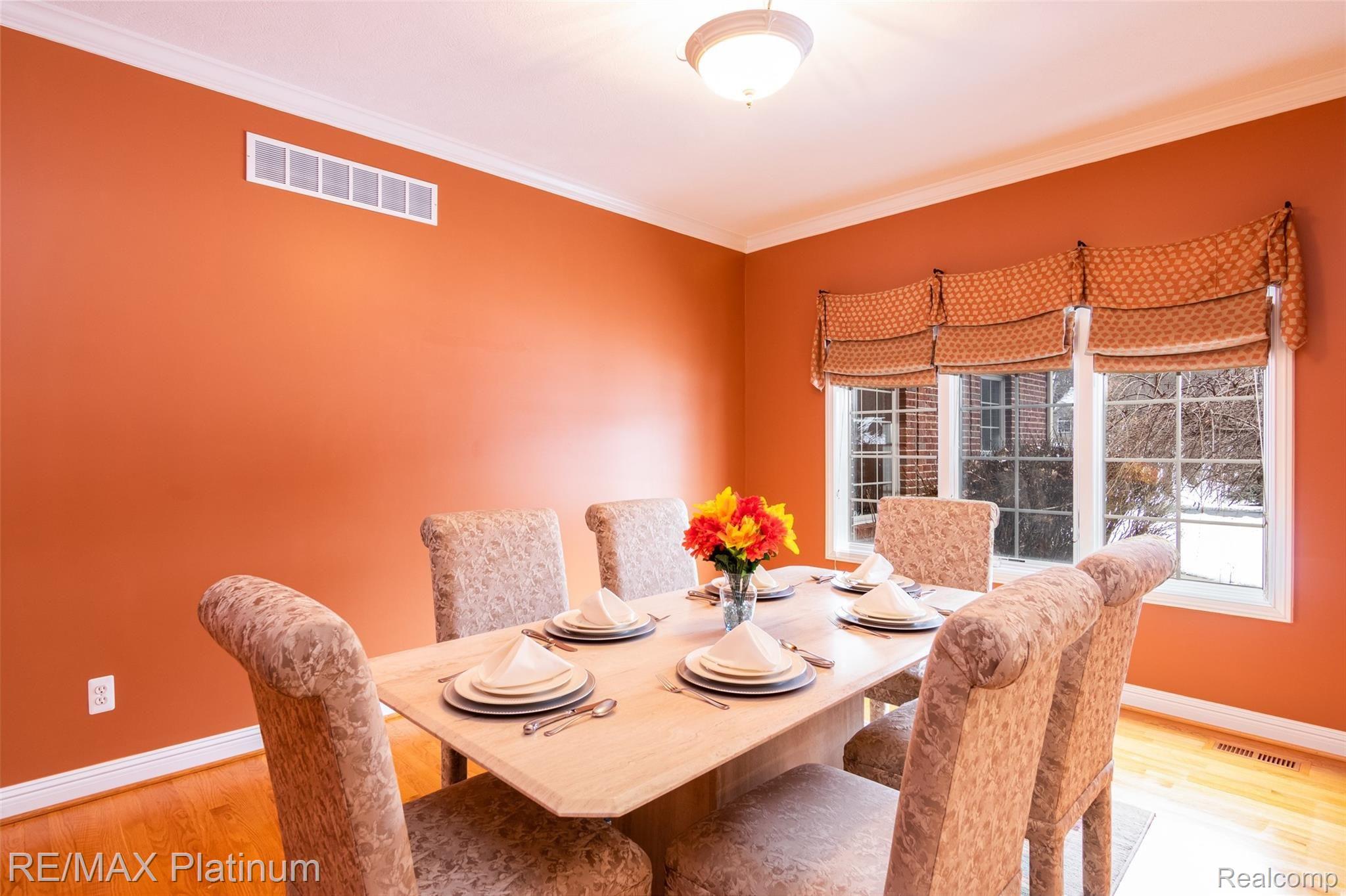 494 Timbermill Lane Howell, MI 48843 - Photo 16 of 42 Dining Room