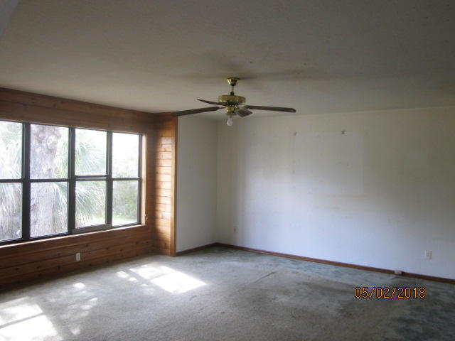 7508 Roberts Road Fort Pierce, FL 34951 - Photo 3 of 17 Roberts (10)
