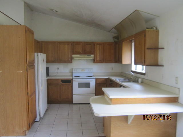 7508 Roberts Road Fort Pierce, FL 34951 - Photo 5 of 17 Roberts (12)