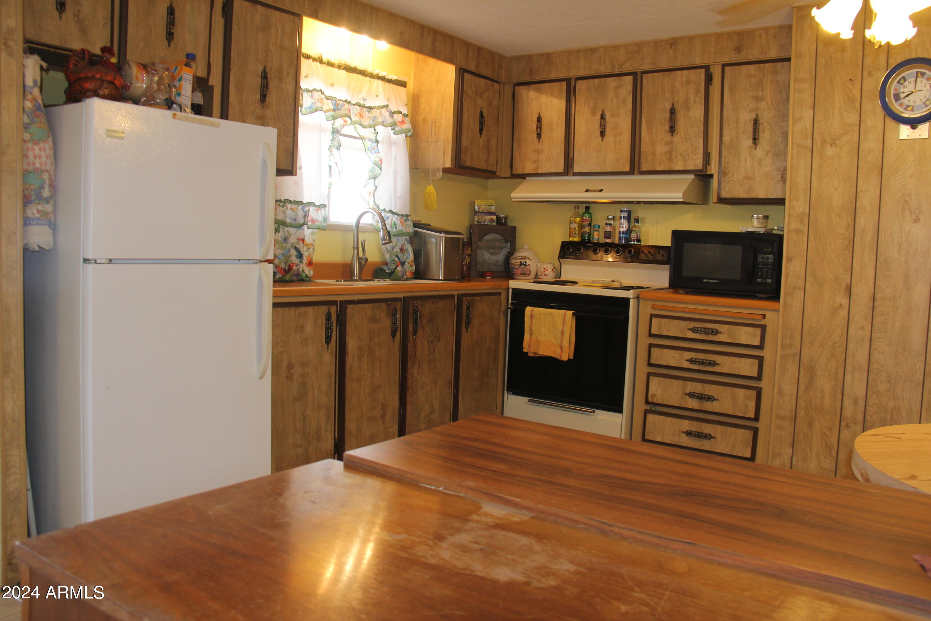 2605 South Tomahawk Road, Unit 28 Apache Junction, AZ 85119 - Photo 9 of 19 IMG_3707