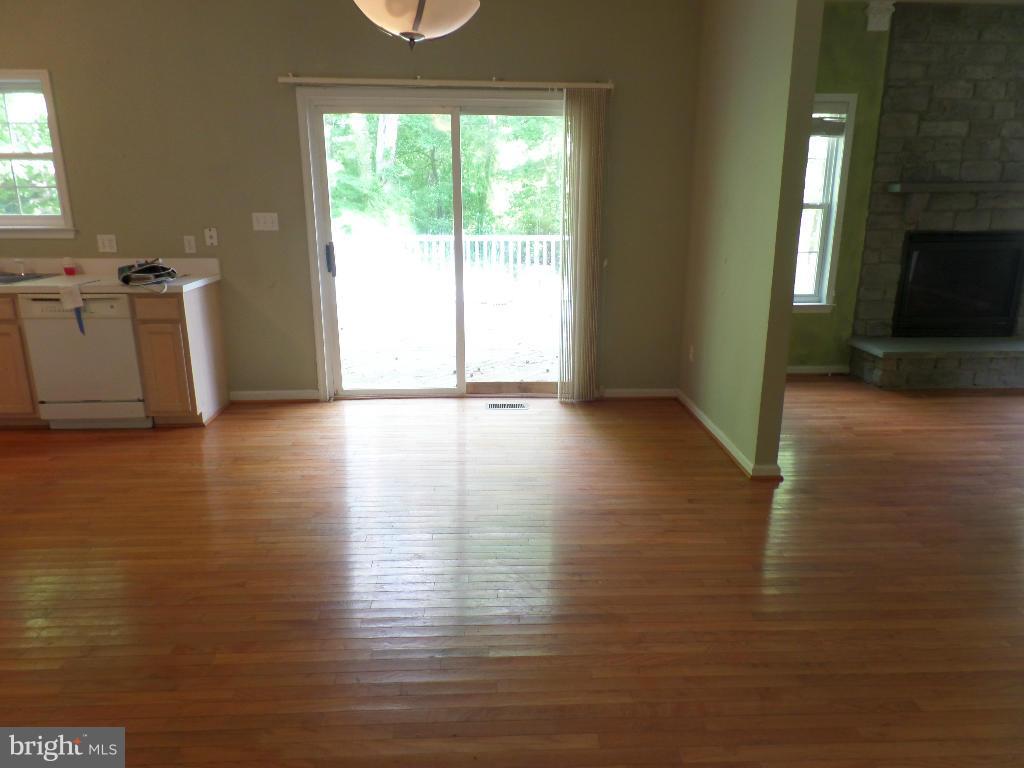2834 Carrollton Road Annapolis, MD 21403 - Photo 16 of 28 Eat in Kitchen