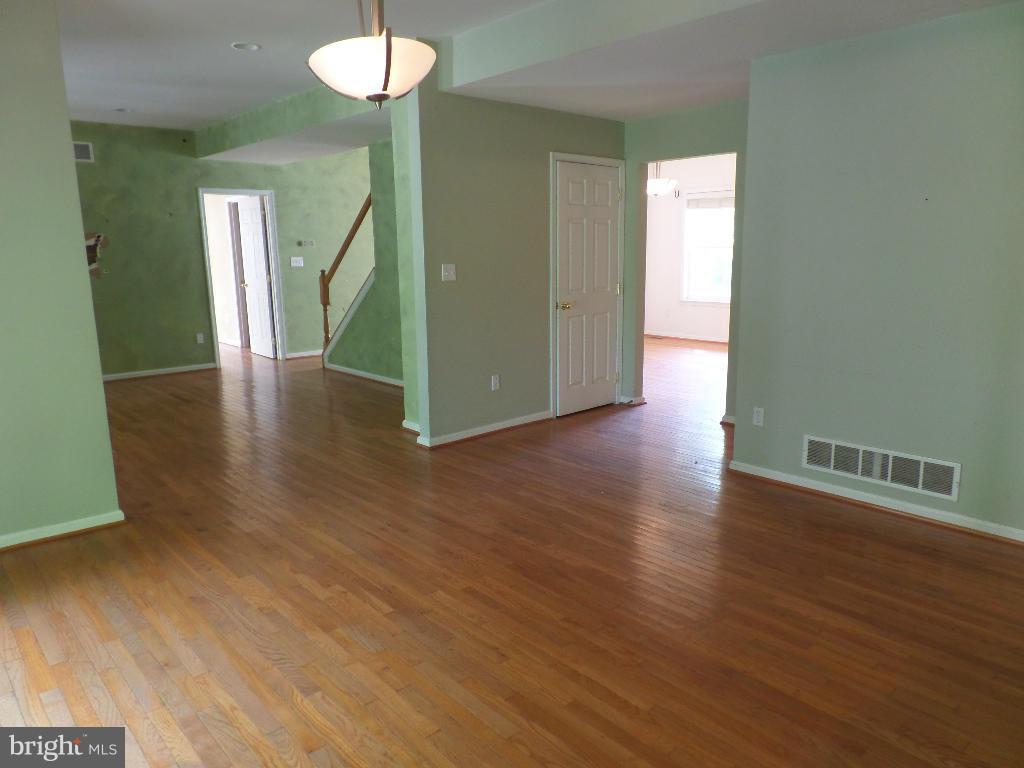 2834 Carrollton Road Annapolis, MD 21403 - Photo 8 of 28 Dining Room