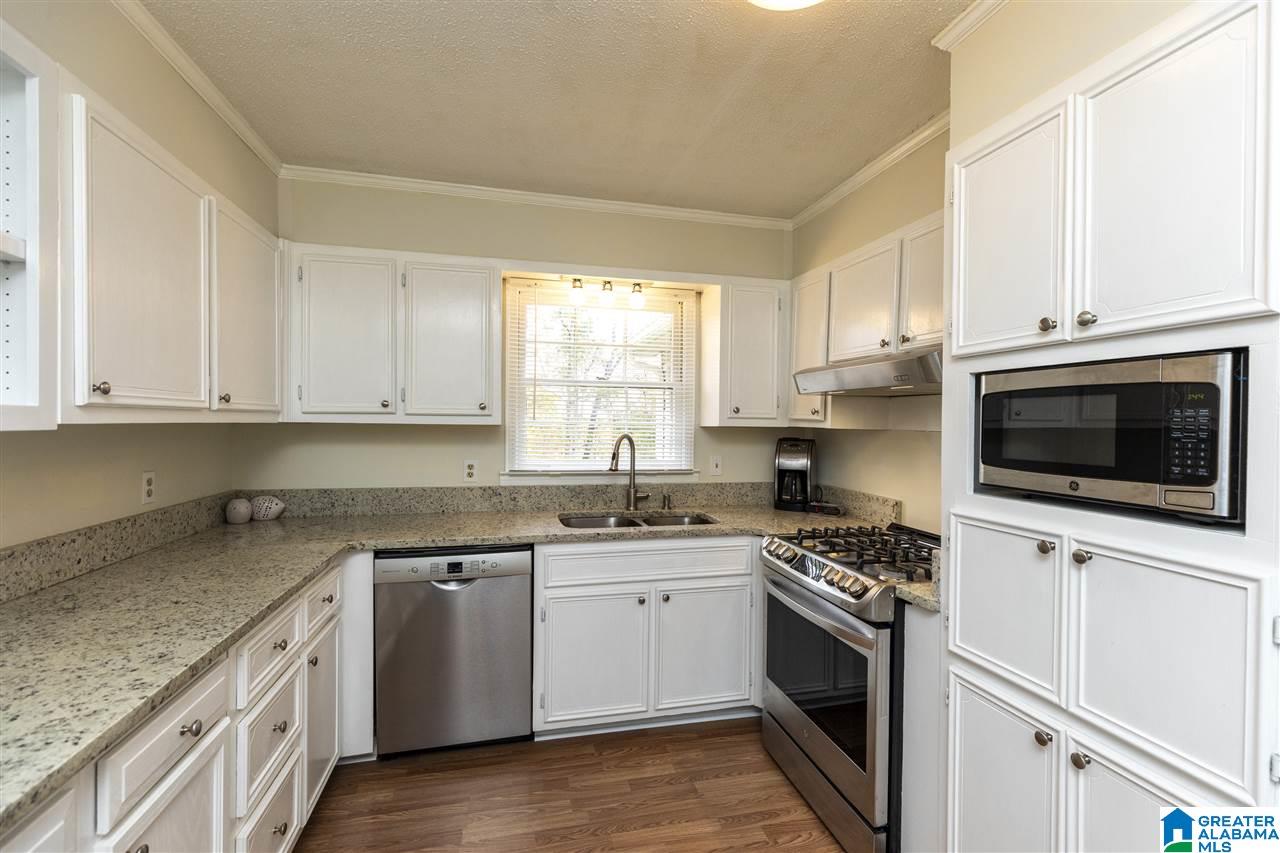 3909 Rock Ridge Road Birmingham, AL 35210 - Photo 6 of 28