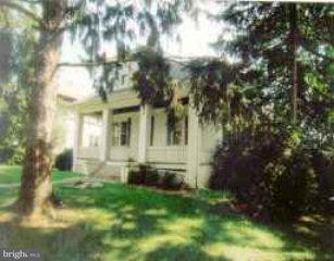635 South Broad Street Lititz, PA 17543 - Photo 1 of 1