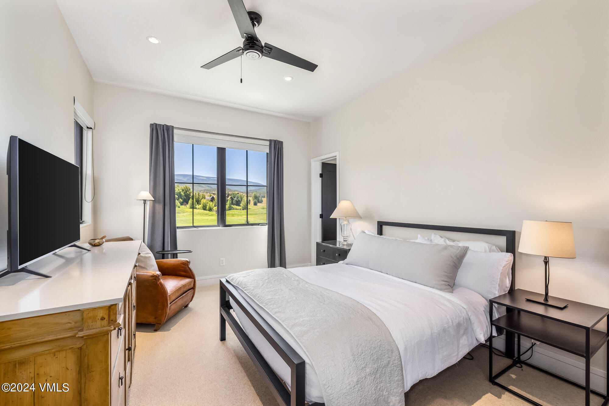 2132 Eagle Ranch Road Eagle, CO 81631 - Photo 16 of 33 052A1803