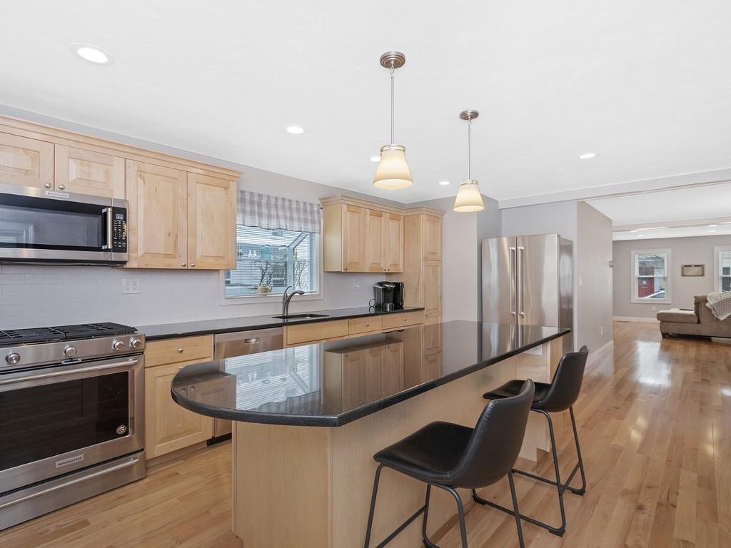 4 Maple Street Natick, MA 01760 - Photo 6 of 18