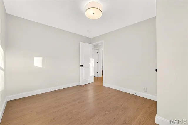 $519,000 | 2 Thorncliff Lane, Kirkwood, MO 63122