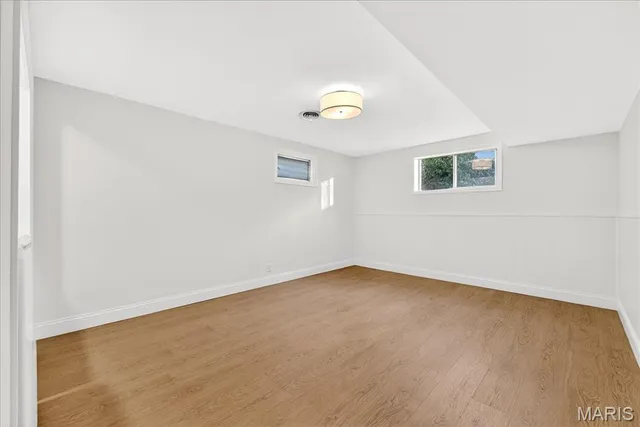 $519,000 | 2 Thorncliff Lane, Kirkwood, MO 63122