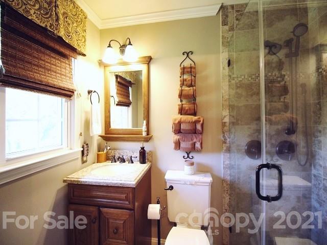4622 Edgeland Road Edgemoor, SC 29712 - Photo 12 of 29 a bathroom with a sink and a mirror