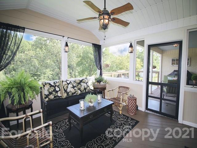 4622 Edgeland Road Edgemoor, SC 29712 - Photo 20 of 29 a living room with furniture and a large window