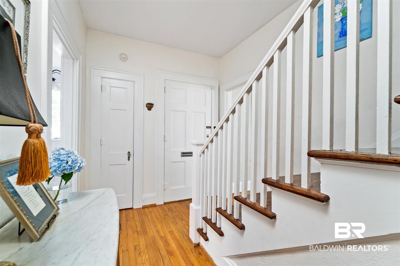 1911 Clearmont Street Mobile, AL 36606 - Photo 7 of 28