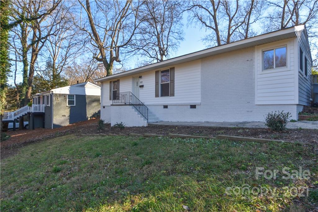 652 Manhasset Road Charlotte, NC 28209 - Photo 3 of 26