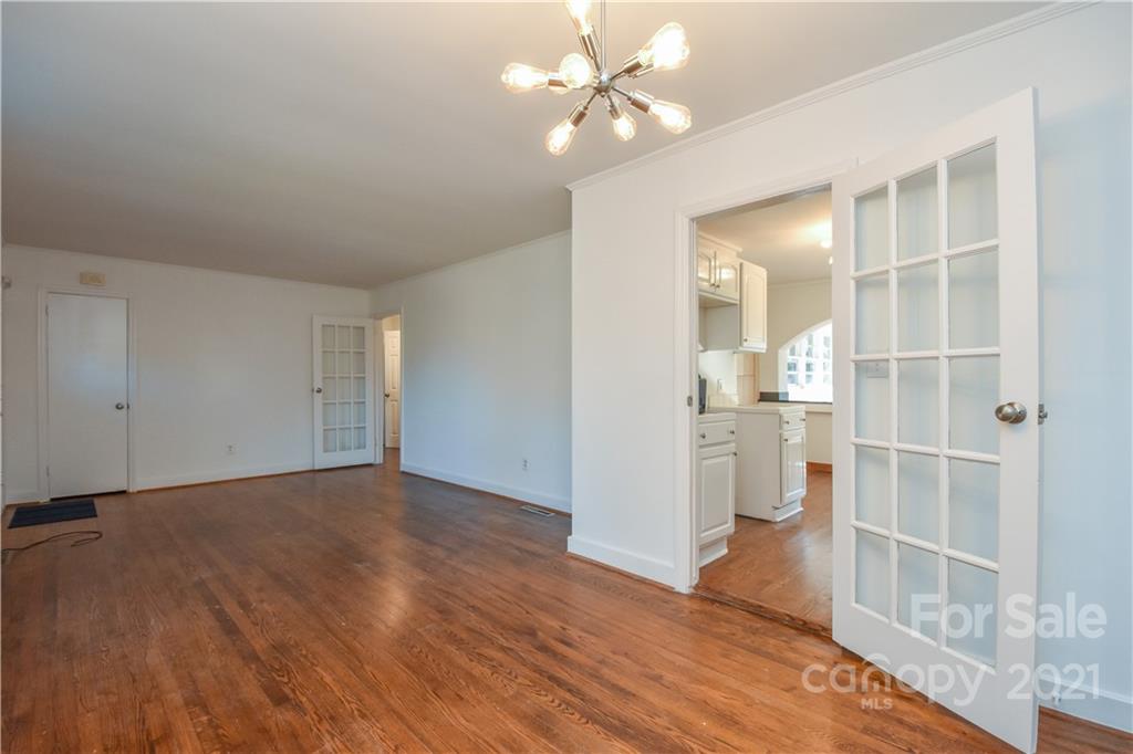 652 Manhasset Road Charlotte, NC 28209 - Photo 7 of 26