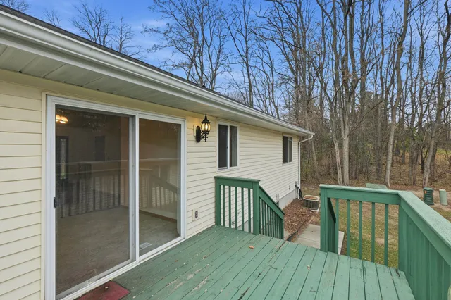 $249,900 | 305 Mack Drive, Unit 9, Reedsburg, WI 53959