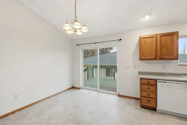 $224,900 | 305 Mack Drive, Unit 9, Reedsburg, WI 53959