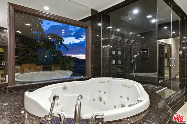 $5,250,000 | 24366 La Masina Court, Calabasas, CA 91302