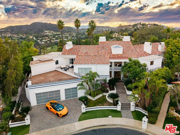 $5,250,000 | 24366 La Masina Court, Calabasas, CA 91302