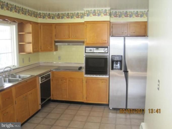 226 Ferndale Road Aberdeen, MD 21001 - Photo 2 of 9 Kitchen