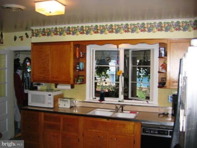 226 Ferndale Road Aberdeen, MD 21001 - Photo 7 of 9 Kitchen #2
