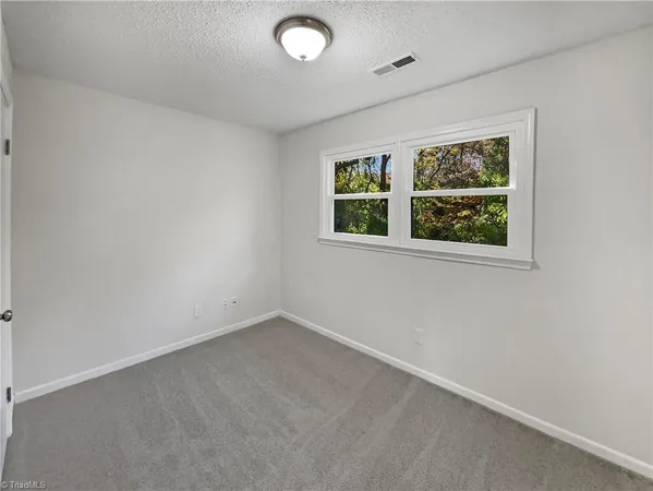$215,000 | 4051 Gordon Court, Winston-Salem, NC 27104
