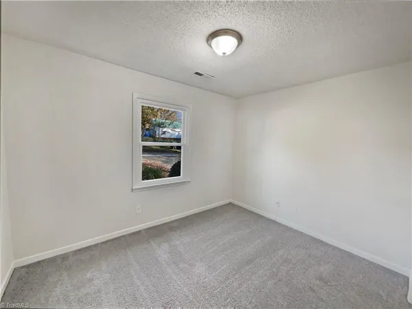 $215,000 | 4051 Gordon Court, Winston-Salem, NC 27104