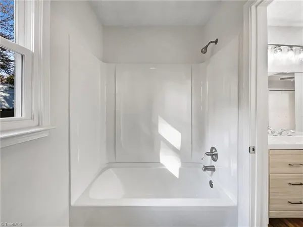 $215,000 | 4051 Gordon Court, Winston-Salem, NC 27104