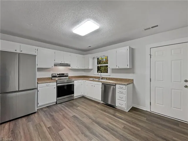 $220,000 | 4051 Gordon Court, Winston-Salem, NC 27104