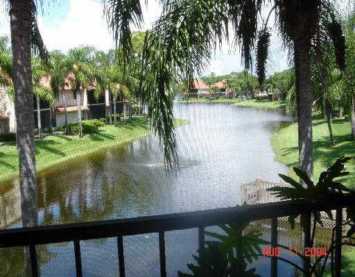 5671 Coach House Circle, Unit C Boca Raton, FL 33486 - Photo 1 of 5 Primary Photo