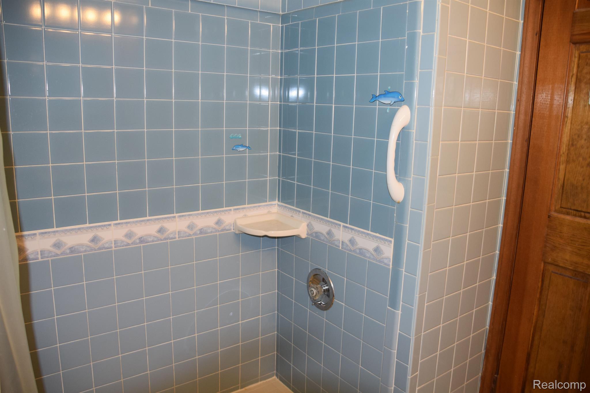 2581 King Road Trenton, MI 48183 - Photo 11 of 21 Gallery Image 11