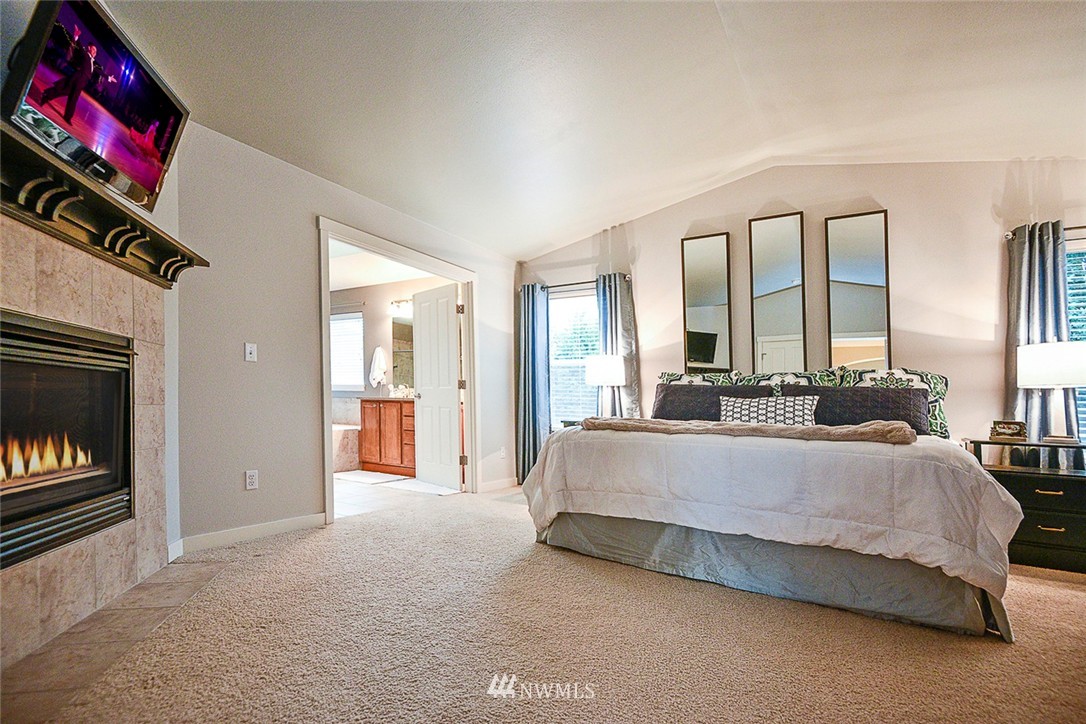 21820 41st Avenue Southeast Bothell, WA 98021 - Photo 14 of 25