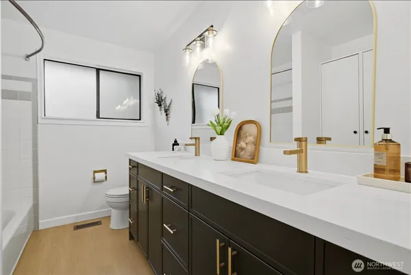 $1,288,000 | 1705 Northeast 130th Place, Seattle, WA 98125