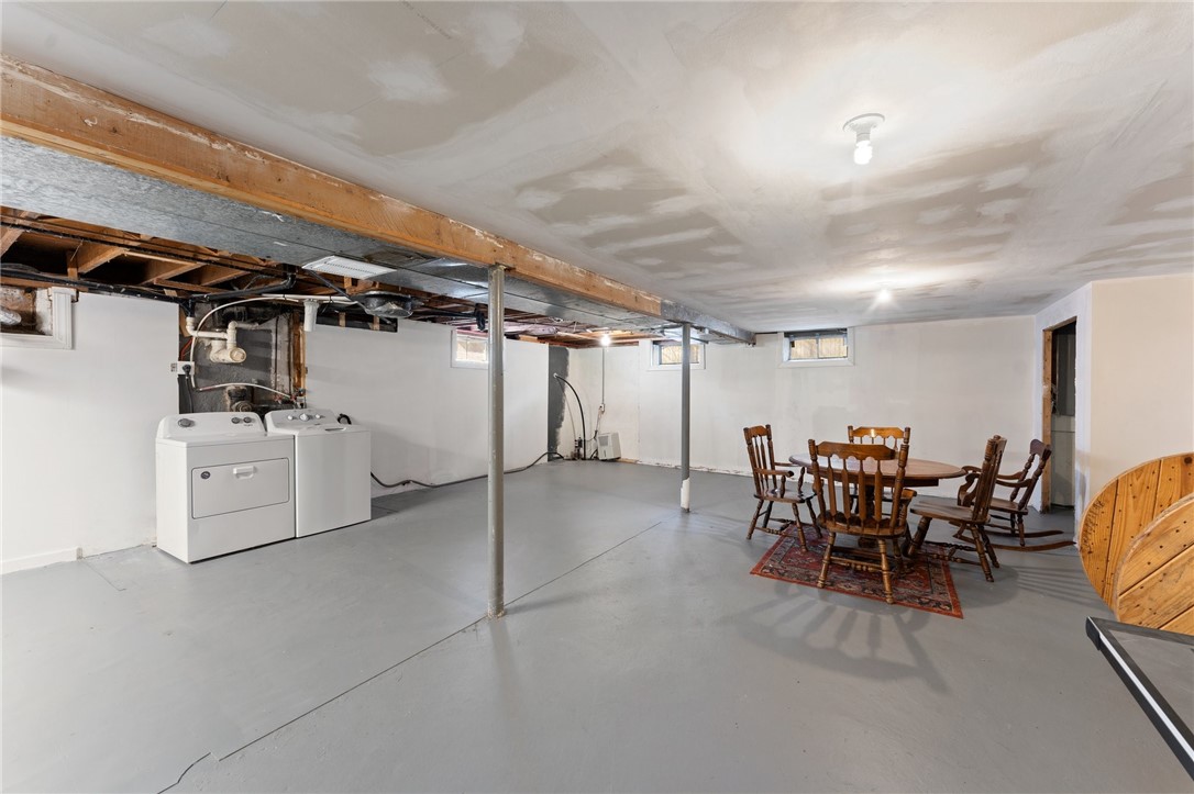 379 Arnold Road Coventry, RI 02816 - Photo 11 of 12