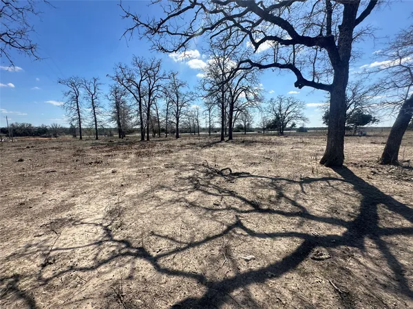 $126,000 | 10 West Frontage Road, Flatonia, TX 78941