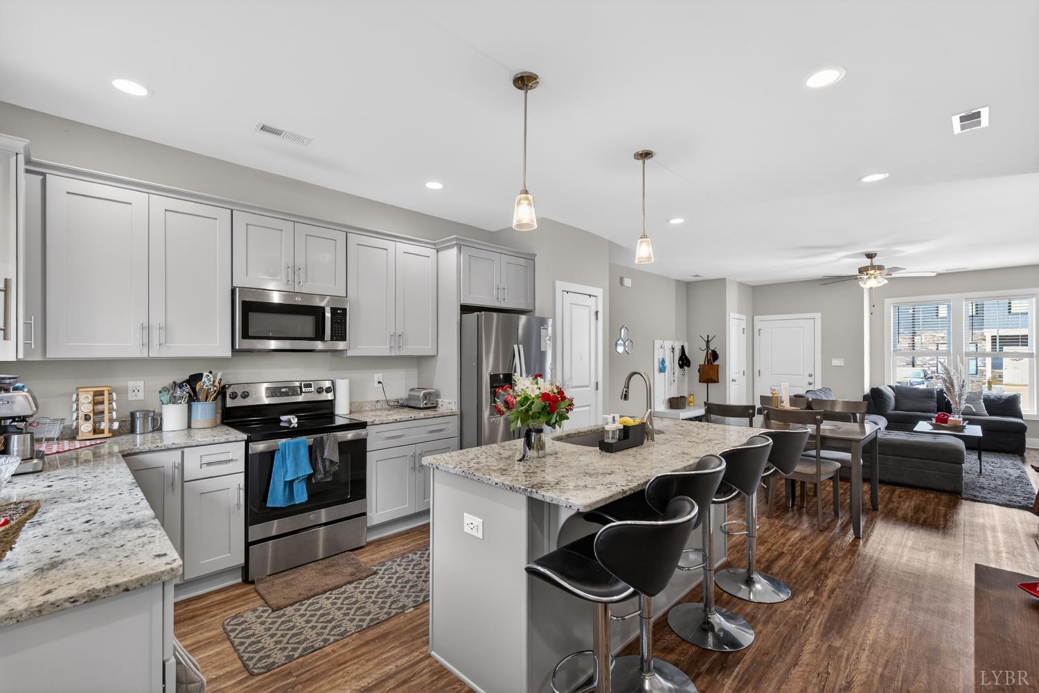 76 High Street Lynchburg, VA 24501 - Photo 3 of 33