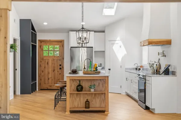 $649,900 | 1550 Drummer Hill Road, Front Royal, VA 22630