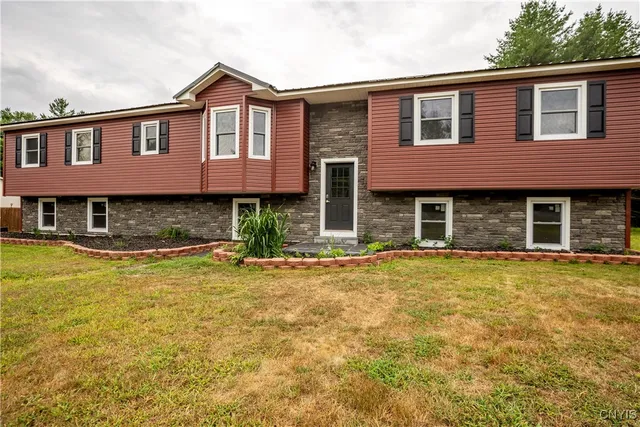 $369,900 | 229 County Route, Constantia, NY 13044